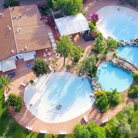 בארי סארדו Camping Villaggio L'Ultima Spiaggia מראה חיצוני תמונה